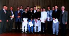 Träger des Kulturpreises 1998 Informatikgruppe der Realschule Vilsbiburg Träger des Kulturpreises 1998 Informatikgruppe der Realschule Vilsbiburg