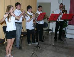 Grossansicht in neuem Fenster: Die Veranstaltung wurde vom Bläserensemble der Städtischen Musikschule umrahmt.