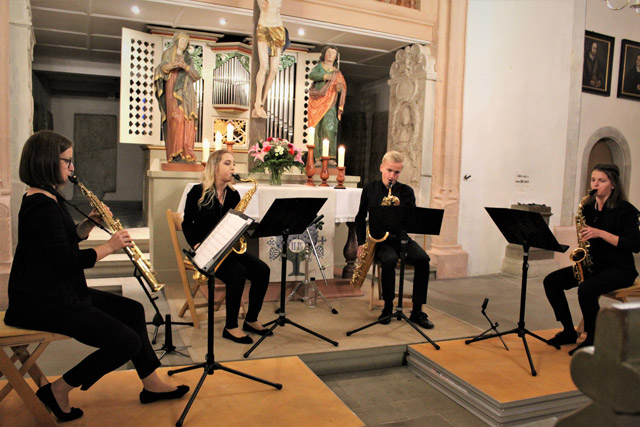 Grossansicht in neuem Fenster: Saxophonquartett 'Quadro Saxo' sorgte mit niveauvollem Kirchenkonzert für Begeisterungsstürme