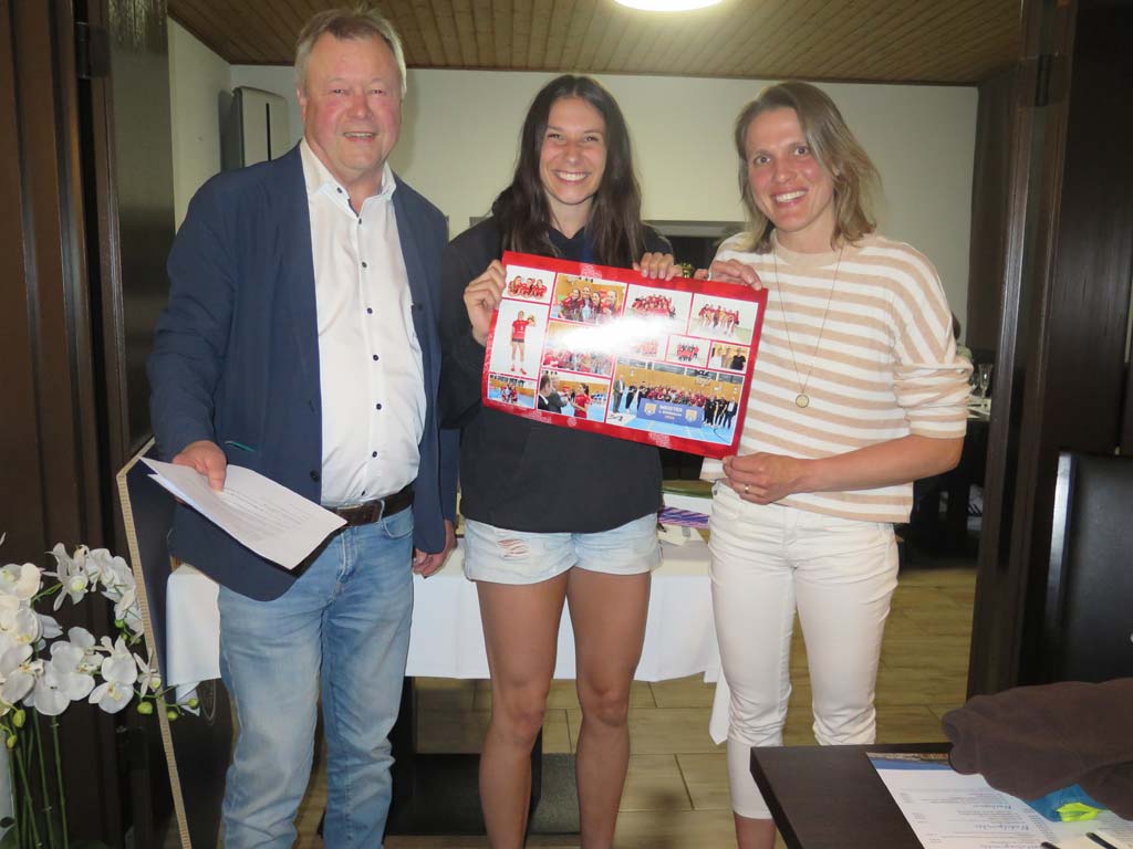 Katelyn Meyer wurden mit Wehmut verabschiedet (Foto: Roland Regahl).